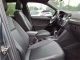 Used 2022 Volkswagen Tiguan SE R-Line image 5