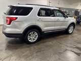 Used 2018 Ford Explorer XLT image 3