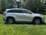Used 2018 Toyota Highlander XLE image 5