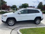 Used 2018 Jeep Cherokee Latitude Plus w/ Comfort/Convenience Group image 4