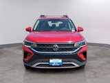 Certified 2022 Volkswagen Taos SE w/ Panoramic Sunroof Package image 2