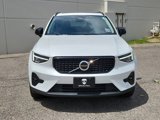 Certified 2023 Volvo XC40 B5 Plus w/ Climate Package image 2