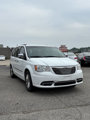 Used 2015 Chrysler Town & Country Touring-L w/ Driver Convenience Group image 3