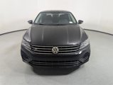 Used 2017 Volkswagen Passat 1.8T R-Line image 2