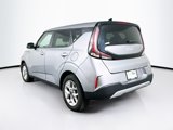 Used 2023 Kia Soul LX w/ LX Technology Package image 5
