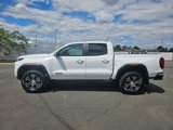 Used 2023 GMC Canyon AT4 image 3