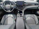 Used 2021 Toyota Camry SE image 3