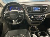 Certified 2019 Chrysler Pacifica Touring-L image 5