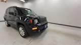 Used 2022 Jeep Renegade Latitude image 4