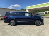 Used 2021 Lincoln Navigator L Reserve w/ Luxury Package image 2