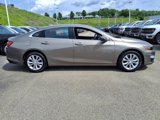 Used 2020 Chevrolet Malibu LT image 2