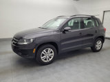 Used 2016 Volkswagen Tiguan S image 2