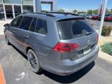Used 2017 Volkswagen Golf SE image 3
