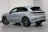 Used 2024 Porsche Cayenne image 3