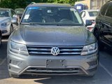 Used 2021 Volkswagen Tiguan SE image 2