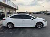Used 2020 Toyota Corolla LE image 2