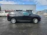 Used 2023 Chevrolet Equinox LT image 2