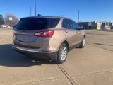 Used 2018 Chevrolet Equinox LT image 3
