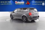 Used 2016 Dodge Grand Caravan SE image 5