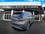 Used 2023 Nissan Rogue SV image 3