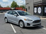 Used 2019 Ford Fusion SE image 3