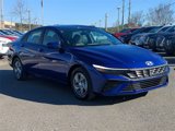 Certified 2024 Hyundai Elantra SE image 3