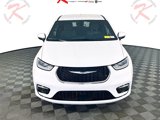 Used 2023 Chrysler Pacifica Touring image 2