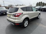Used 2017 Ford Escape SE image 5