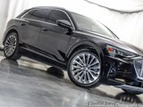 Used 2019 Audi e-tron Prestige w/ Prestige Package image 4