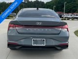Used 2021 Hyundai Elantra SE image 2