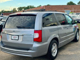 Used 2015 Chrysler Town & Country Touring image 6