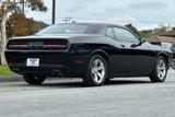 Used 2016 Dodge Challenger SXT image 5