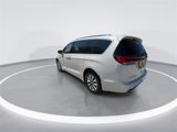 Certified 2021 Chrysler Pacifica Touring-L image 6