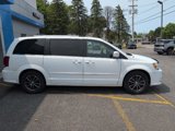 Used 2017 Dodge Grand Caravan SXT image 5