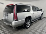 Used 2011 Cadillac Escalade ESV Luxury image 5