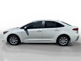 Used 2020 Toyota Corolla LE image 2