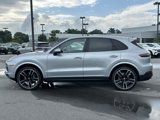 Used 2020 Porsche Cayenne image 4