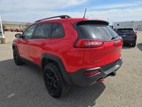 Used 2017 Jeep Cherokee Trailhawk image 4