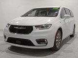 Used 2022 Chrysler Pacifica Touring-L image 3