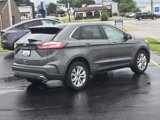 Used 2022 Ford Edge Titanium image 5