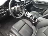 Used 2025 Porsche Macan image 4