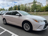 Used 2017 Toyota Camry LE image 3
