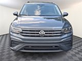 Certified 2022 Volkswagen Tiguan SE image 2