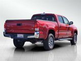 Used 2016 Toyota Tacoma TRD Sport image 4