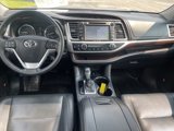 Used 2016 Toyota Highlander Limited image 3