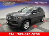 Used 2022 Jeep Compass Latitude w/ Mopar Graphics Package image 3