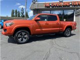 Used 2017 Toyota Tacoma TRD Sport image 3
