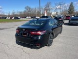 Used 2020 Toyota Camry SE image 3