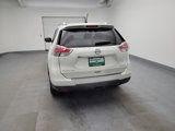 Used 2016 Nissan Rogue SV w/ SV Premium Package image 6