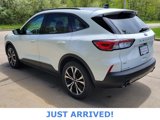 Used 2021 Ford Escape SE w/ SE Sport Appearance Package image 4